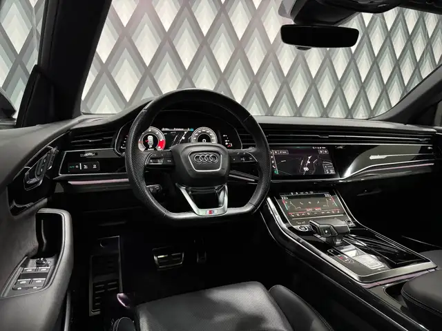 Audi Q8 50 TDI Quattro // S-LINE // MATRIX // AHK // Ansicht 26