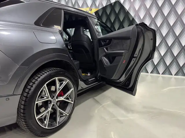 Audi Q8 50 TDI Quattro // S-LINE // MATRIX // AHK // Ansicht 22