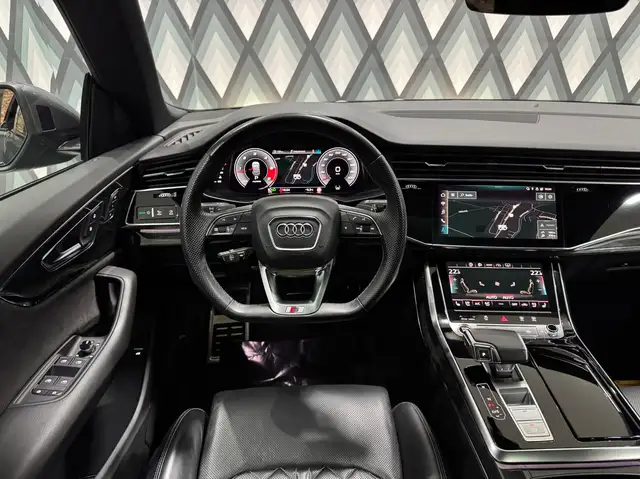 Audi Q8 50 TDI Quattro // S-LINE // MATRIX // AHK // Ansicht 10