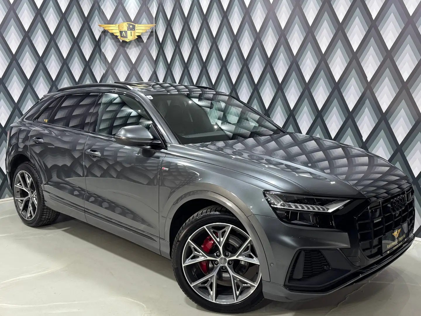Audi Q8 50 TDI Quattro // S-LINE // MATRIX // AHK // Grau - 1