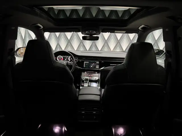 Audi Q8 50 TDI Quattro // S-LINE // MATRIX // AHK // Ansicht 25