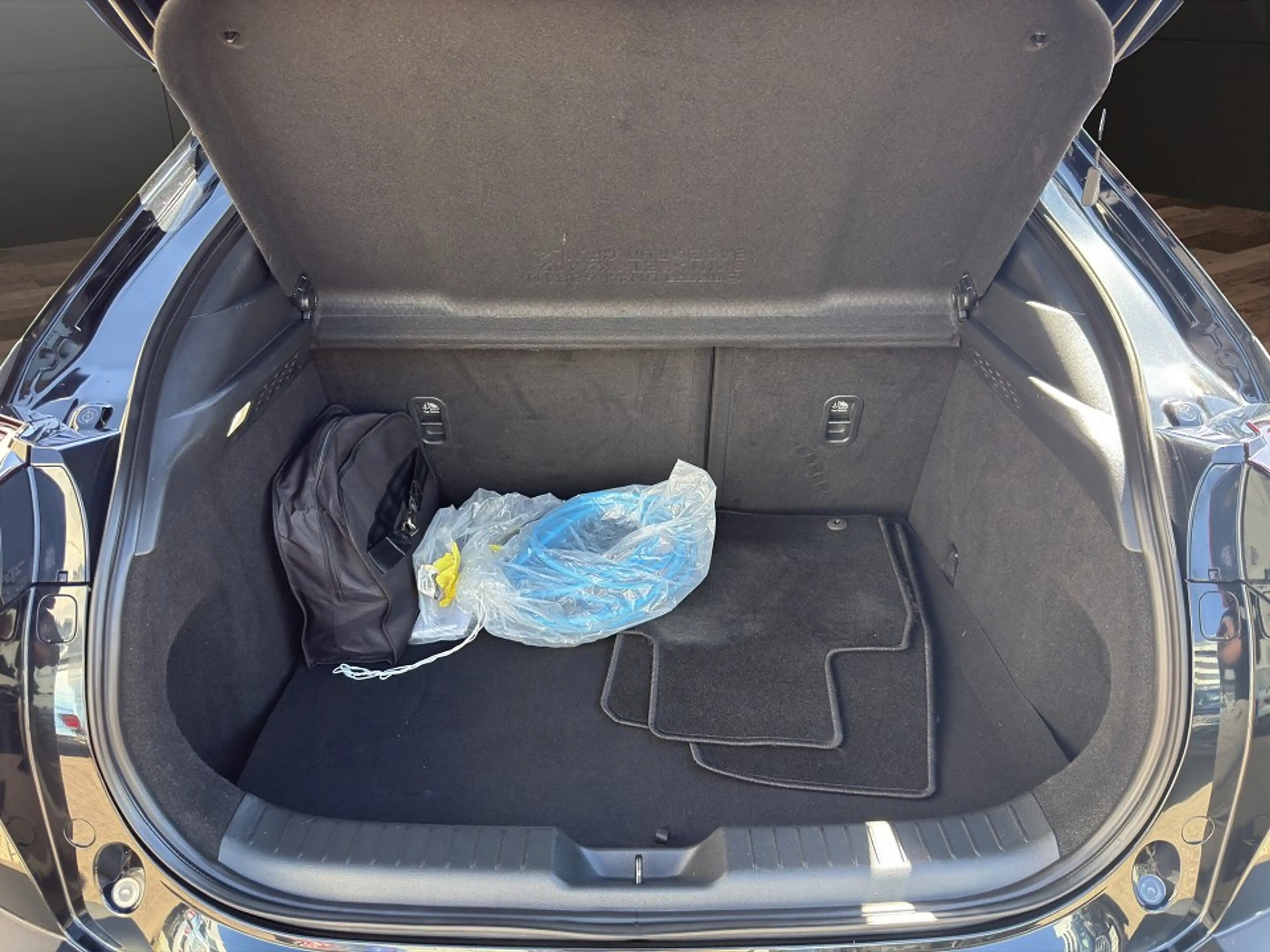 Mazda MX-30 35,5 kWh 145PS AdVantage IV ACAA+KAMERA+KLIMA+NAVI — photo 9