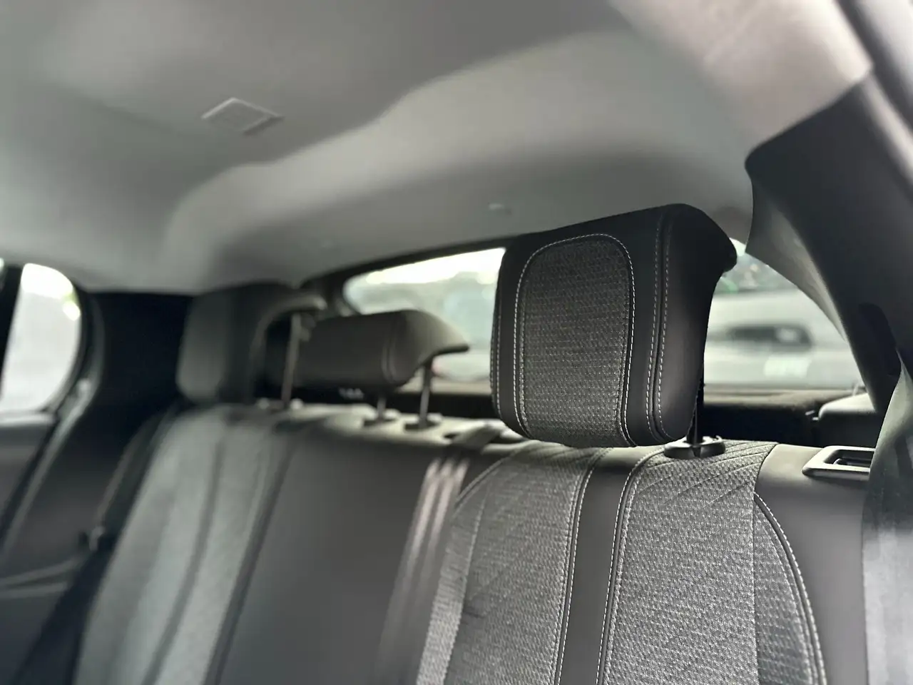 Peugeot 208 1.2 PureTech Allure 14