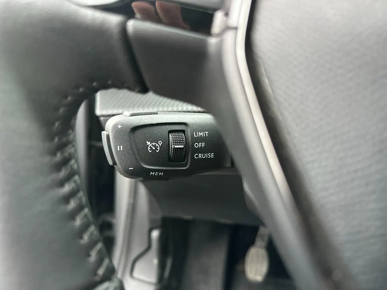 Peugeot 208 1.2 PureTech Allure 13