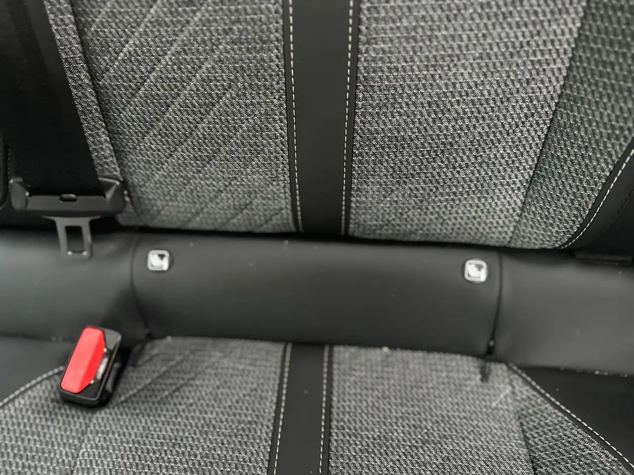 Peugeot 208 1.2 PureTech Allure 15