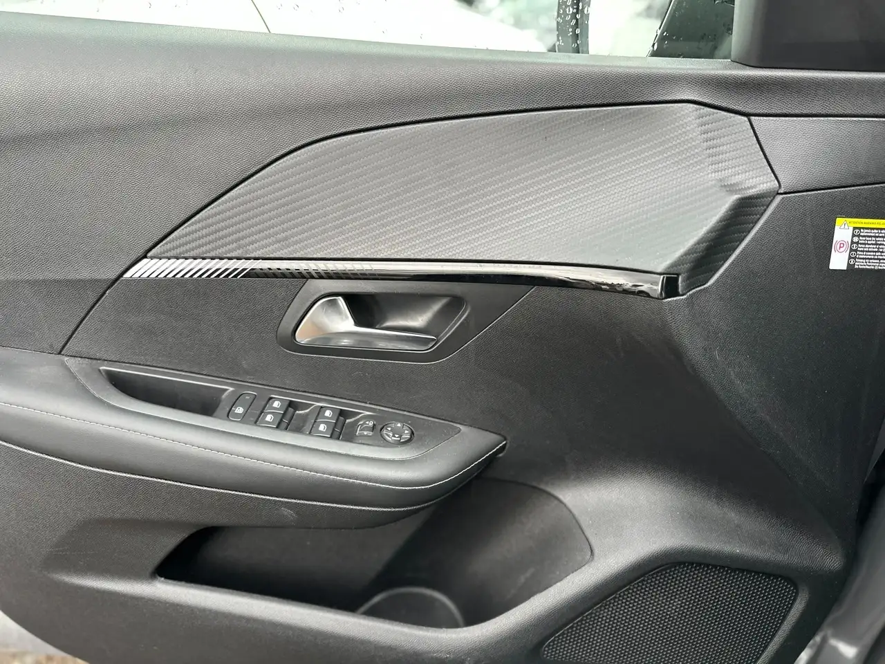 Peugeot 208 1.2 PureTech Allure 5