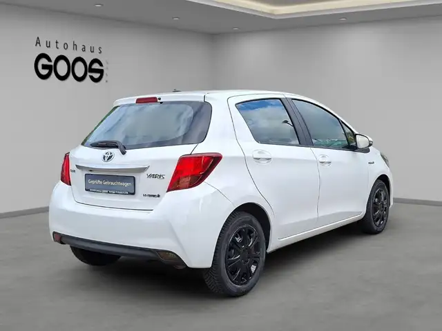 Toyota Yaris view 5