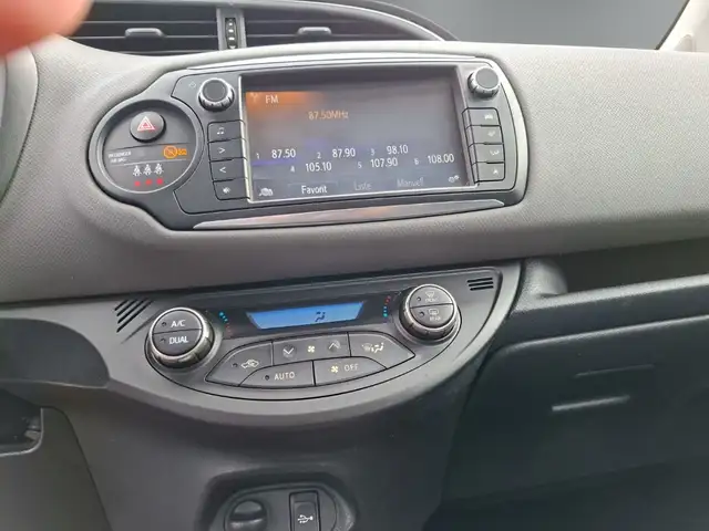 Toyota Yaris view 15