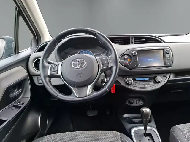 Toyota Yaris view 13
