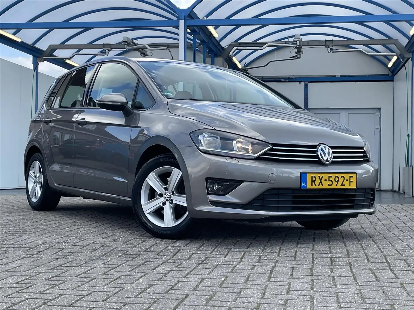 Volkswagen Golf Sportsvan 1.2 TSI Trendline / Stoelverwarming / Clima / Lich Šedá - 2