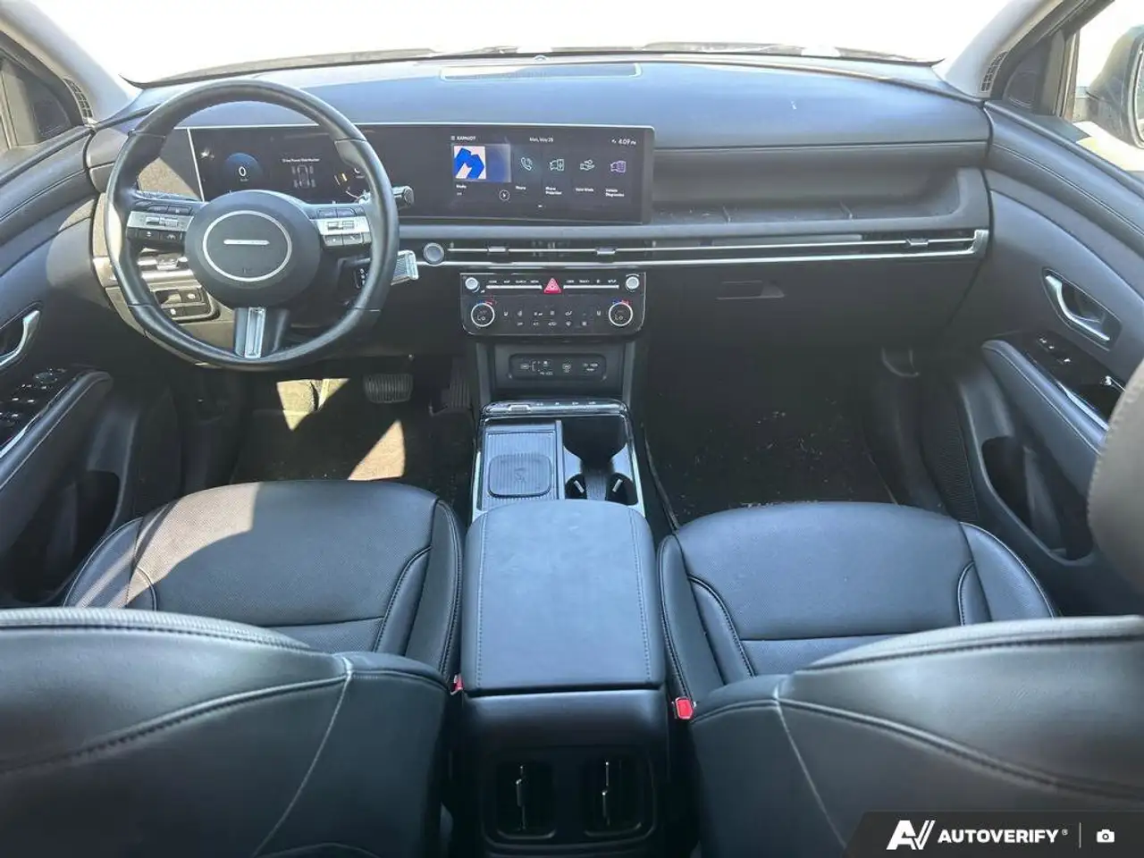 Hyundai TUCSON снимка Hyundai TUCSON