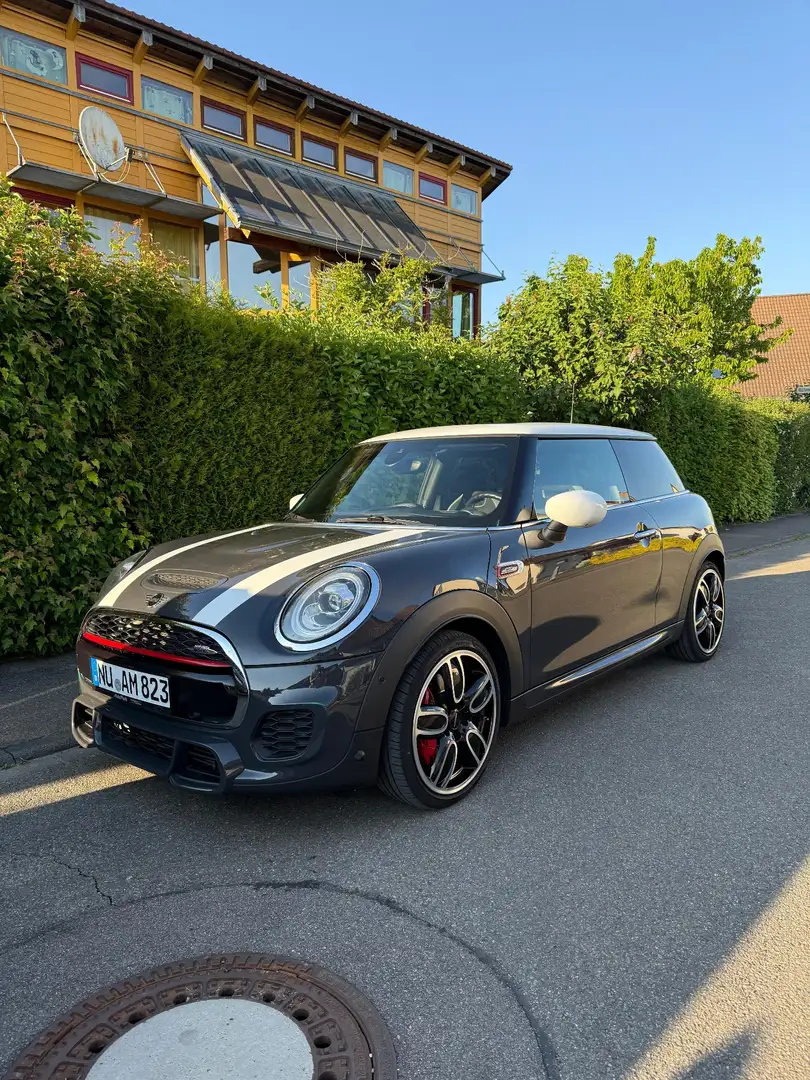 MINI John Cooper Works - 1