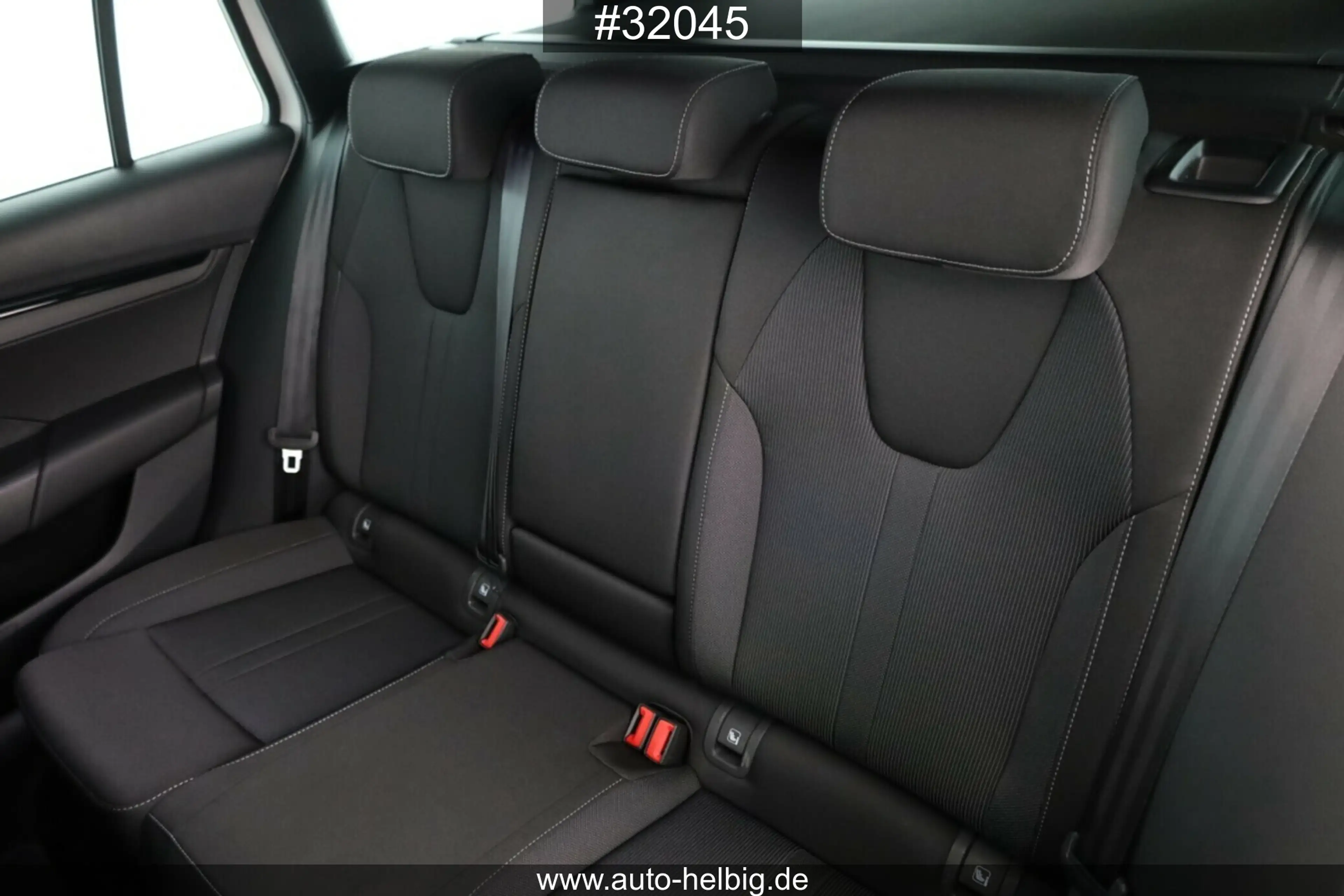 Skoda Octavia Octavia Combi 2.0 TDI Sportline #DSG#Virtual#SHZ — photo 13