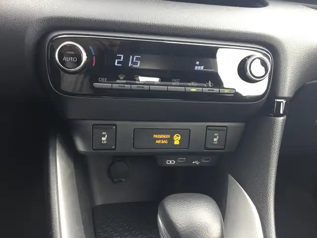 Toyota Yaris view 21