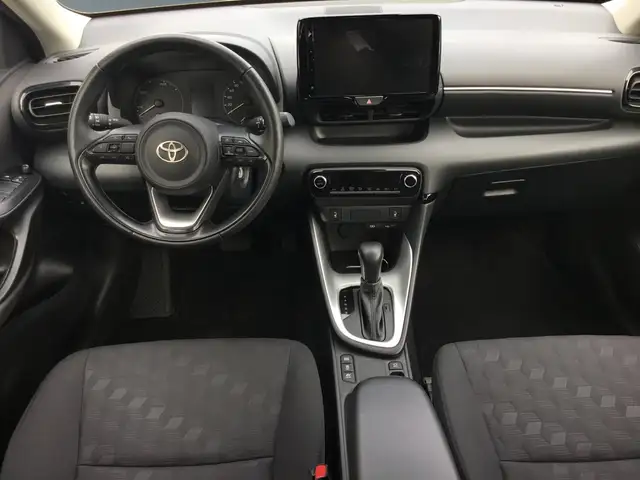 Toyota Yaris view 11