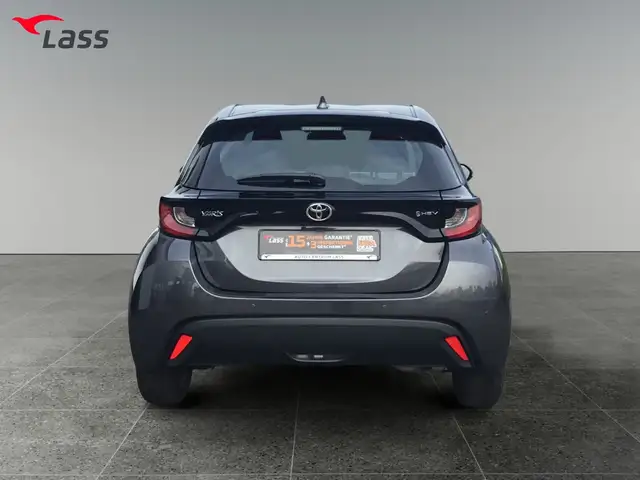 Toyota Yaris view 5