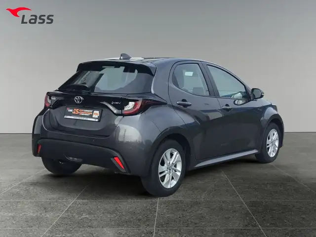 Toyota Yaris view 6