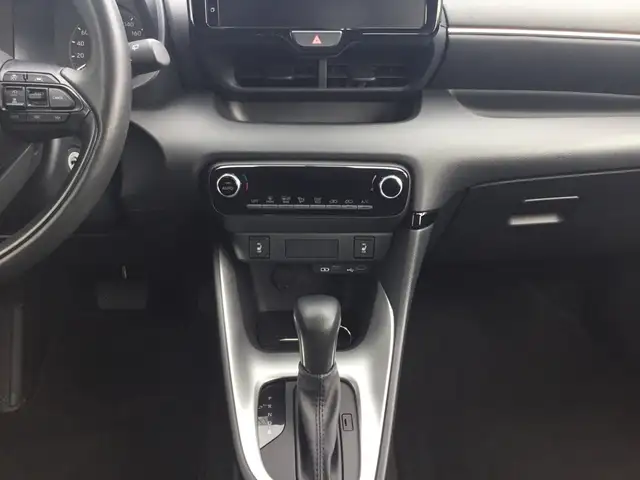 Toyota Yaris view 12