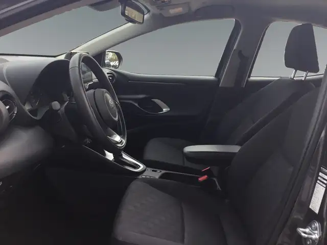 Toyota Yaris view 10
