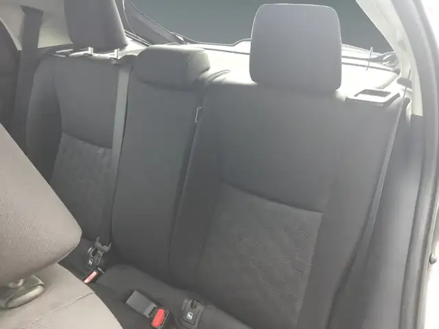 Toyota Yaris view 14