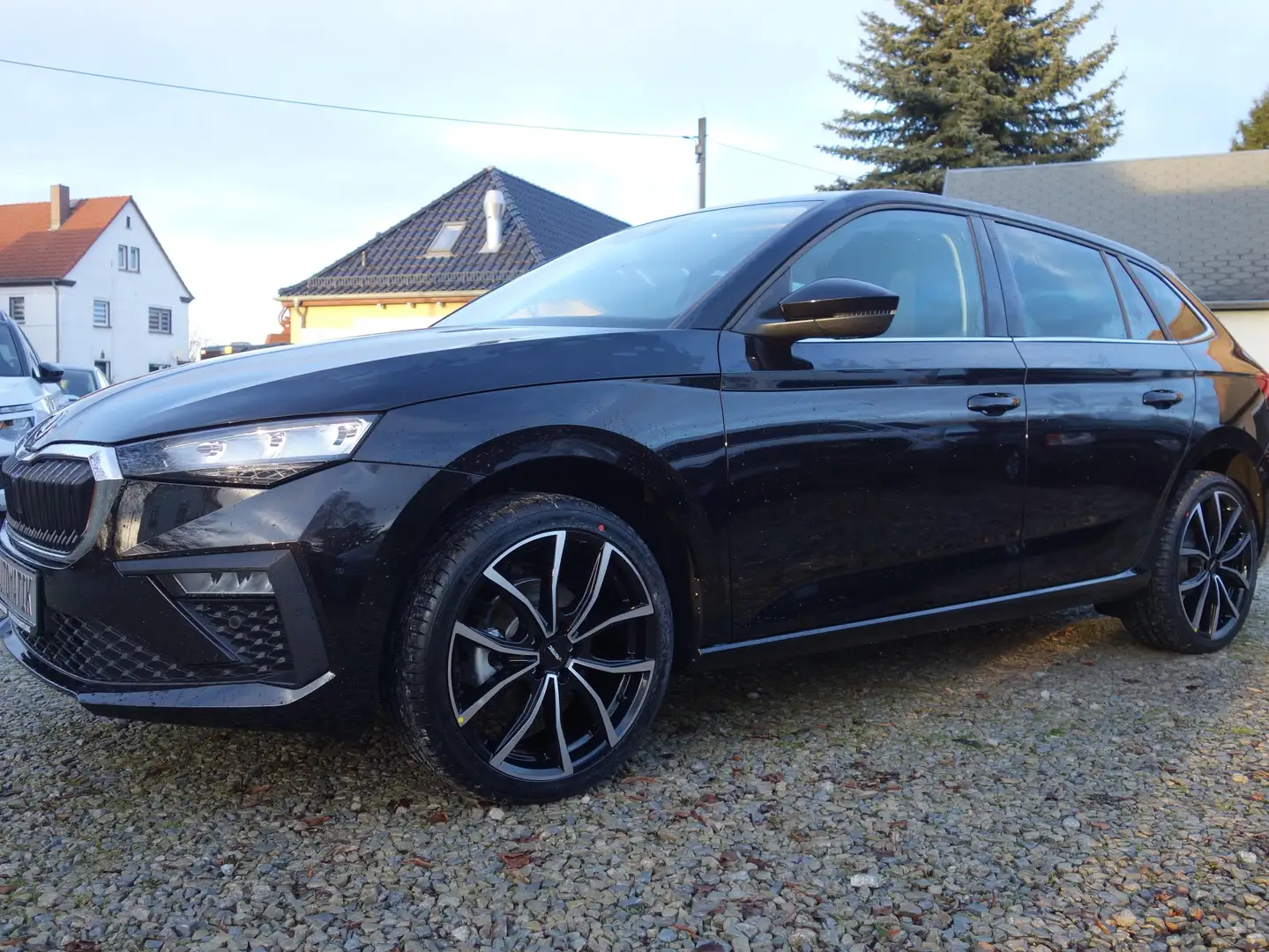 Skoda Scala Top Selection DSG Schwarz - 1
