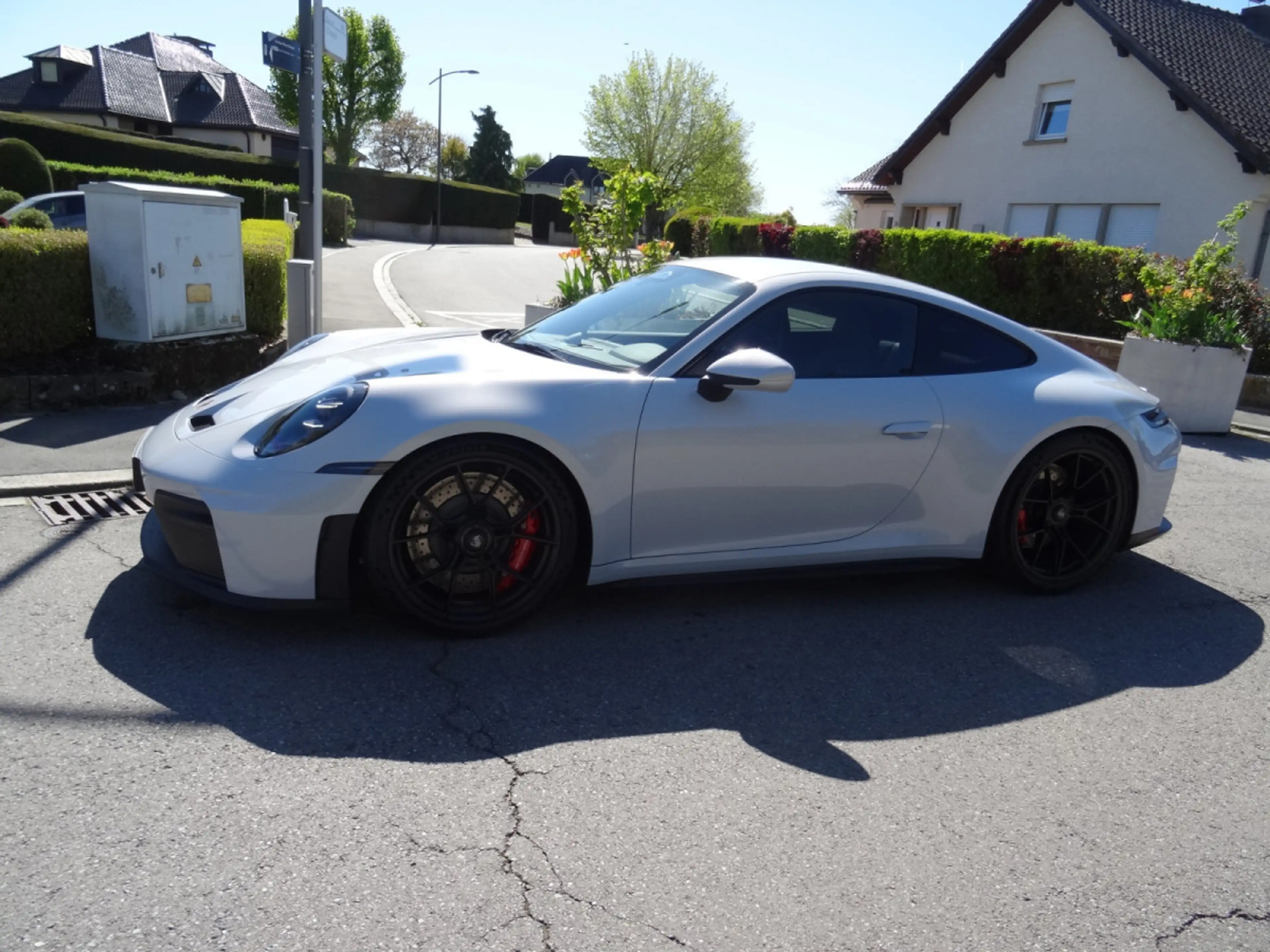Porsche 992 992-2 GT3 Touring — photo 4