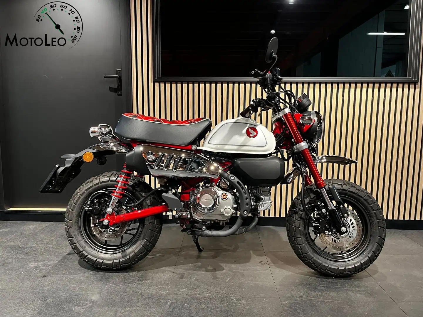 Honda Monkey 125 Z Bílá - 1