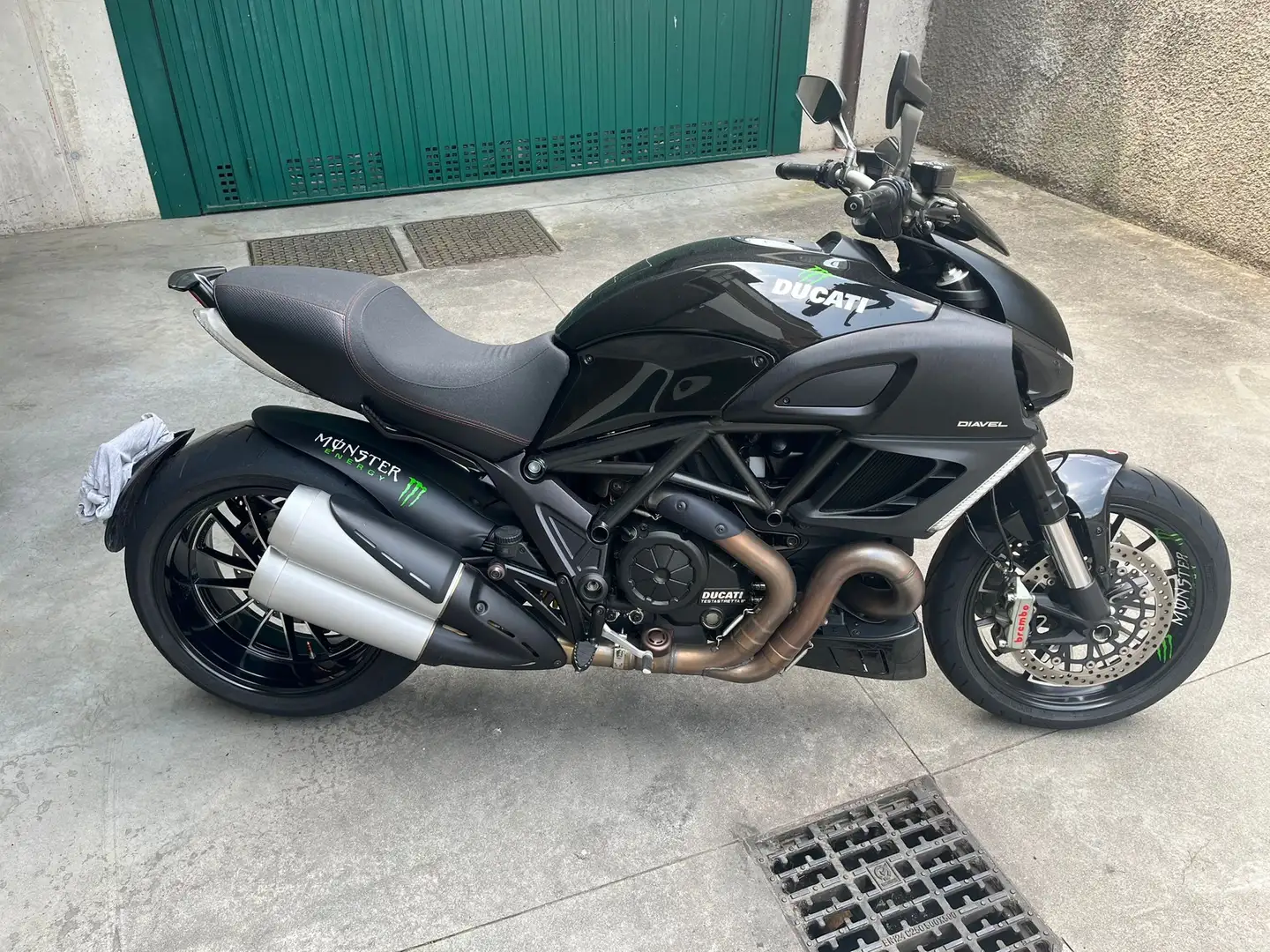 Ducati Diavel Carbon Nero - 1