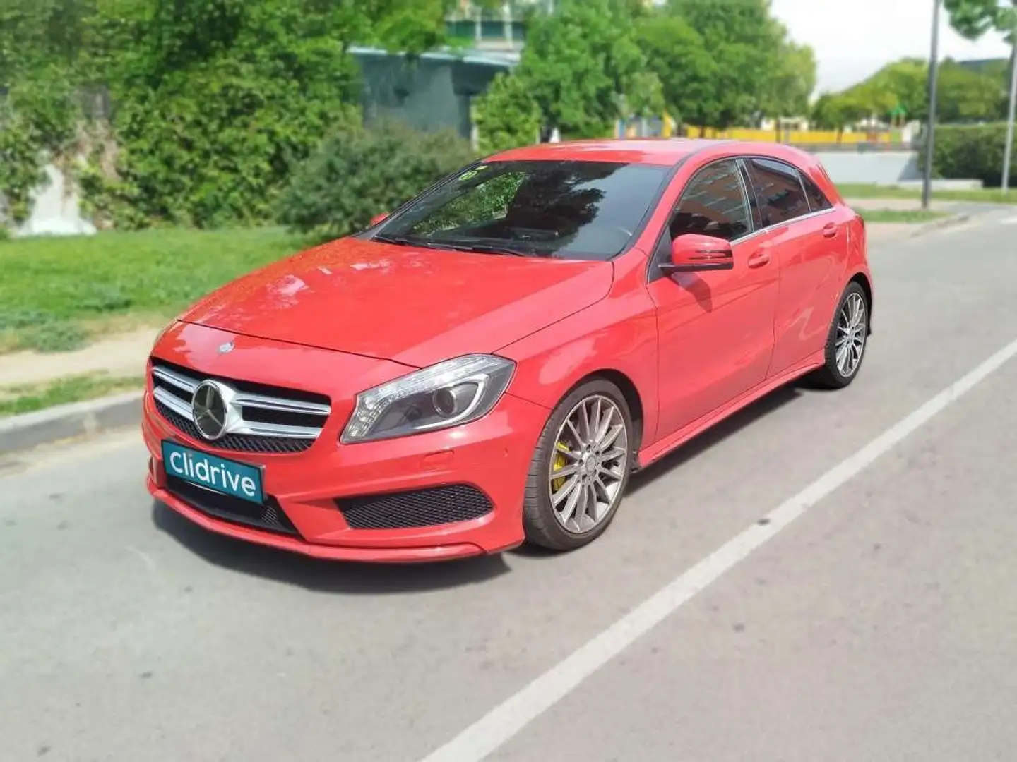 Mercedes-Benz A 180 180CDI Aut. Rojo - 2