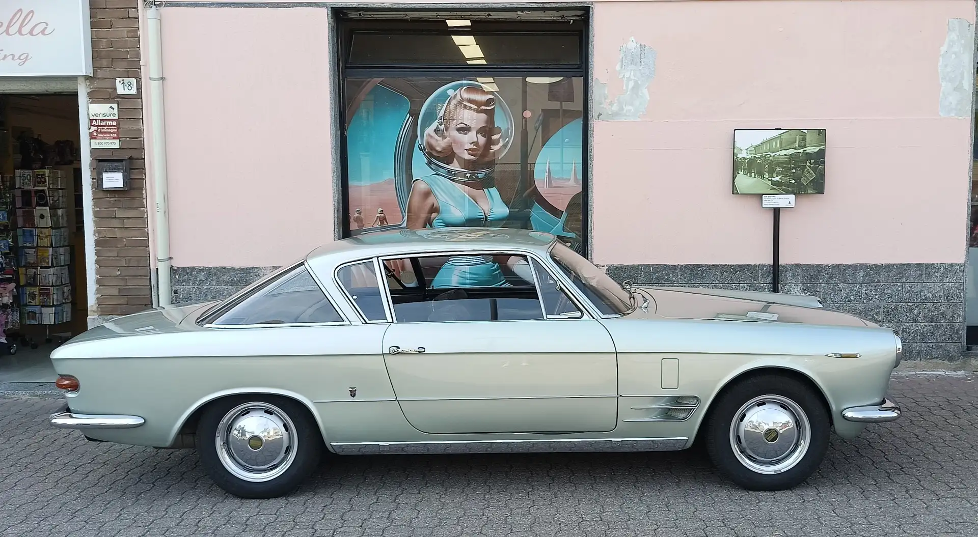 Fiat 2300 coupé S Abarth Срібний - 1