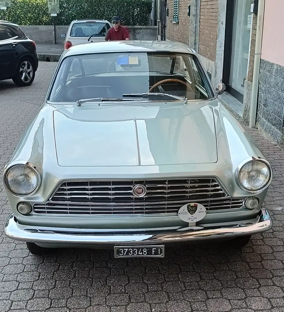 Fiat 2300 coupé S Abarth Срібний - 2