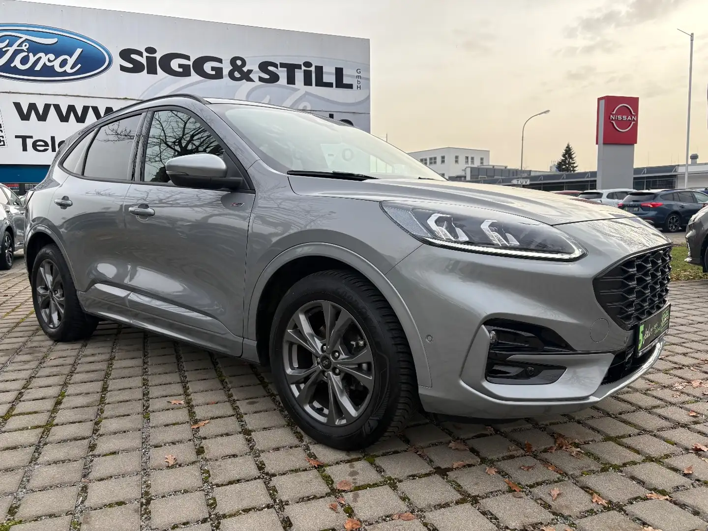 Ford Kuga 1.5 ST-Line X AHK*PANO*B&O*LED*HUD*NAV*CAM*SHZ Zilver - 1