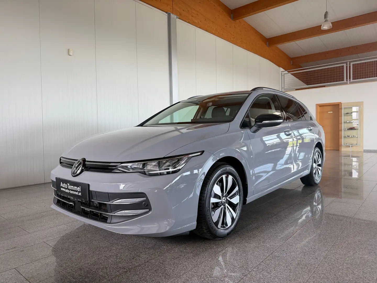 Volkswagen Golf Variant 1.5 TSI 85 kW Goal Garantie bis 04/2030 Grau - 2