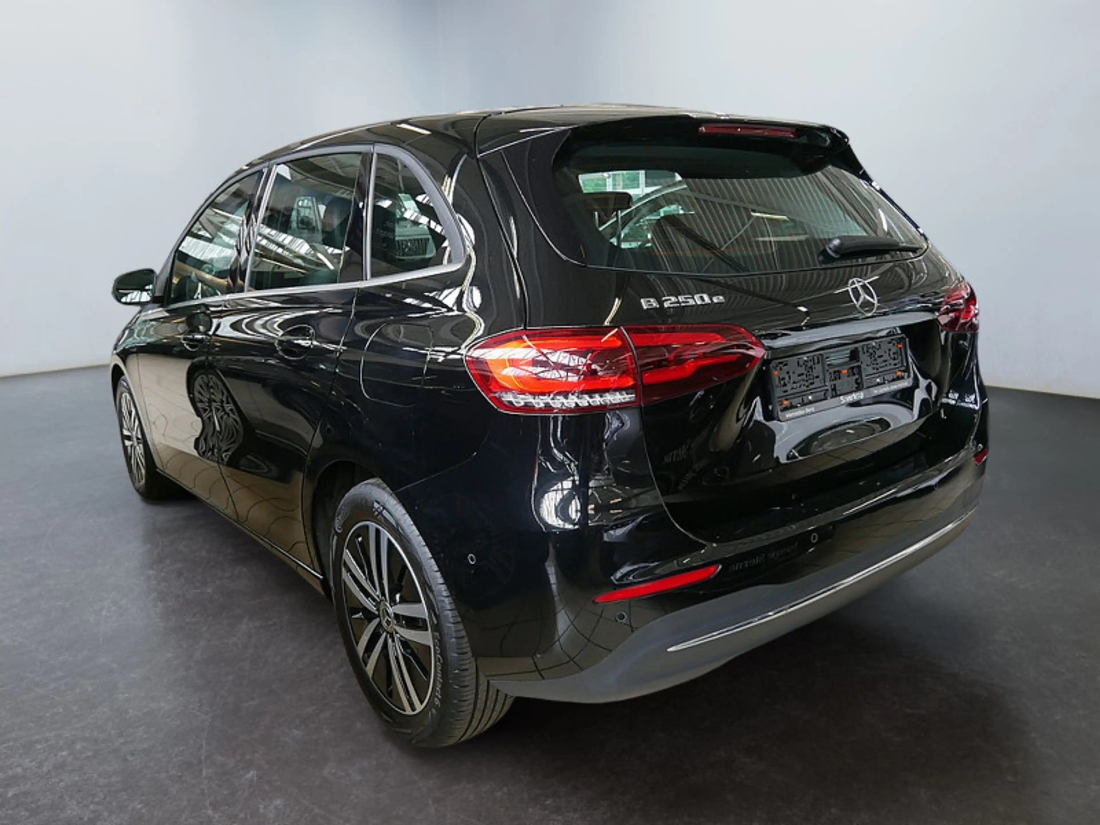 Mercedes-Benz B 250 e KAMERA SPUR PDC SHZ — photo 5
