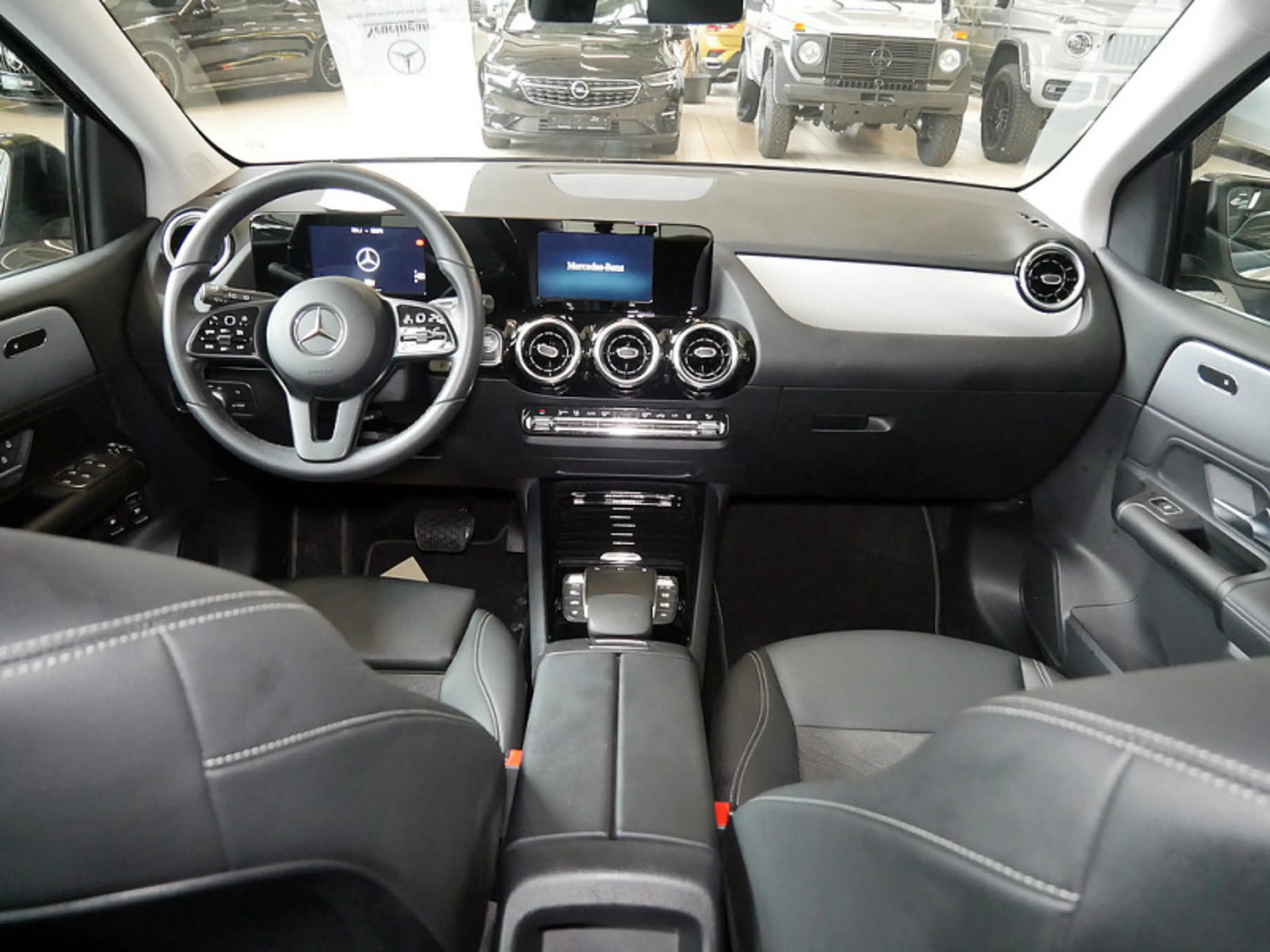 Mercedes-Benz B 250 e KAMERA SPUR PDC SHZ — photo 9