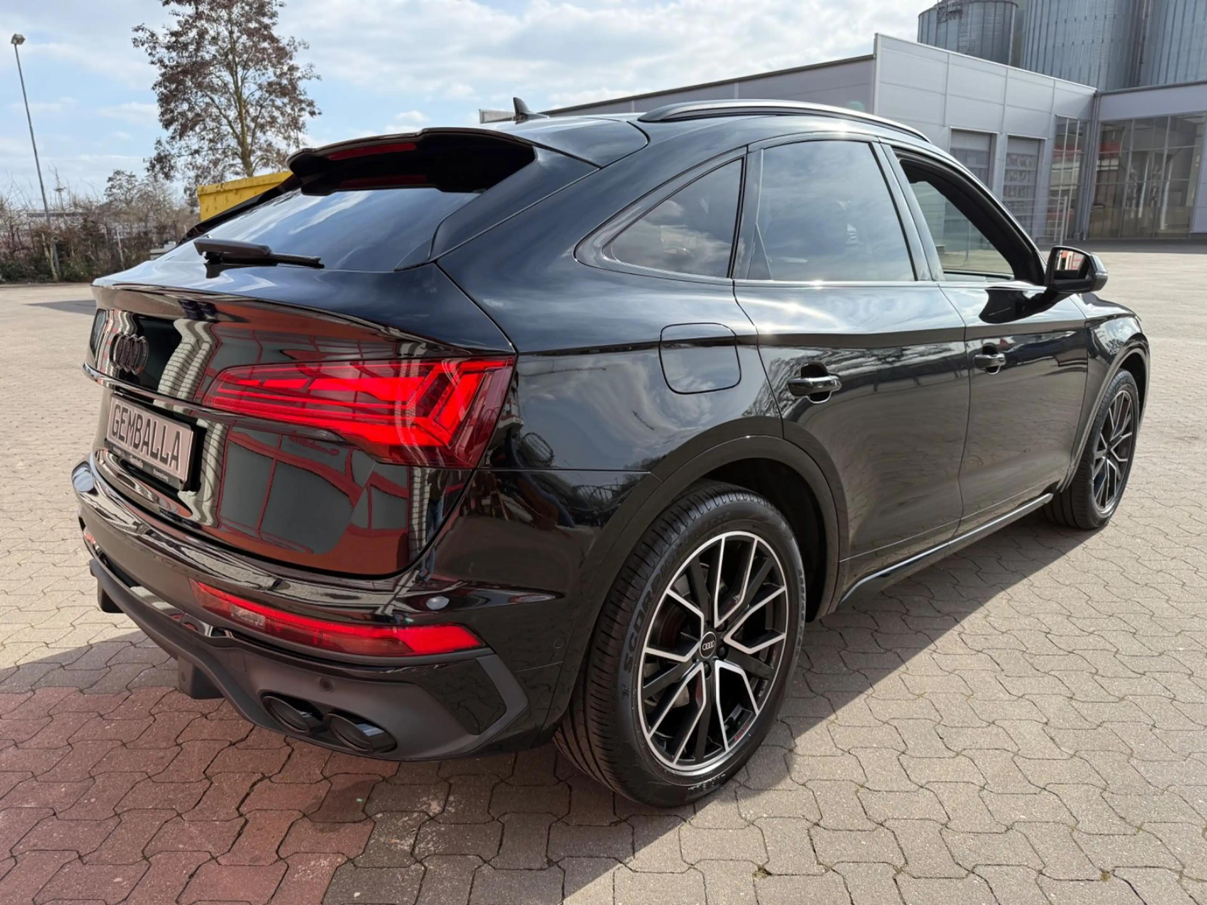 Audi SQ5 SPORTBACK 3.0 TDI, PANORAMA, BLACKLINE — photo 3