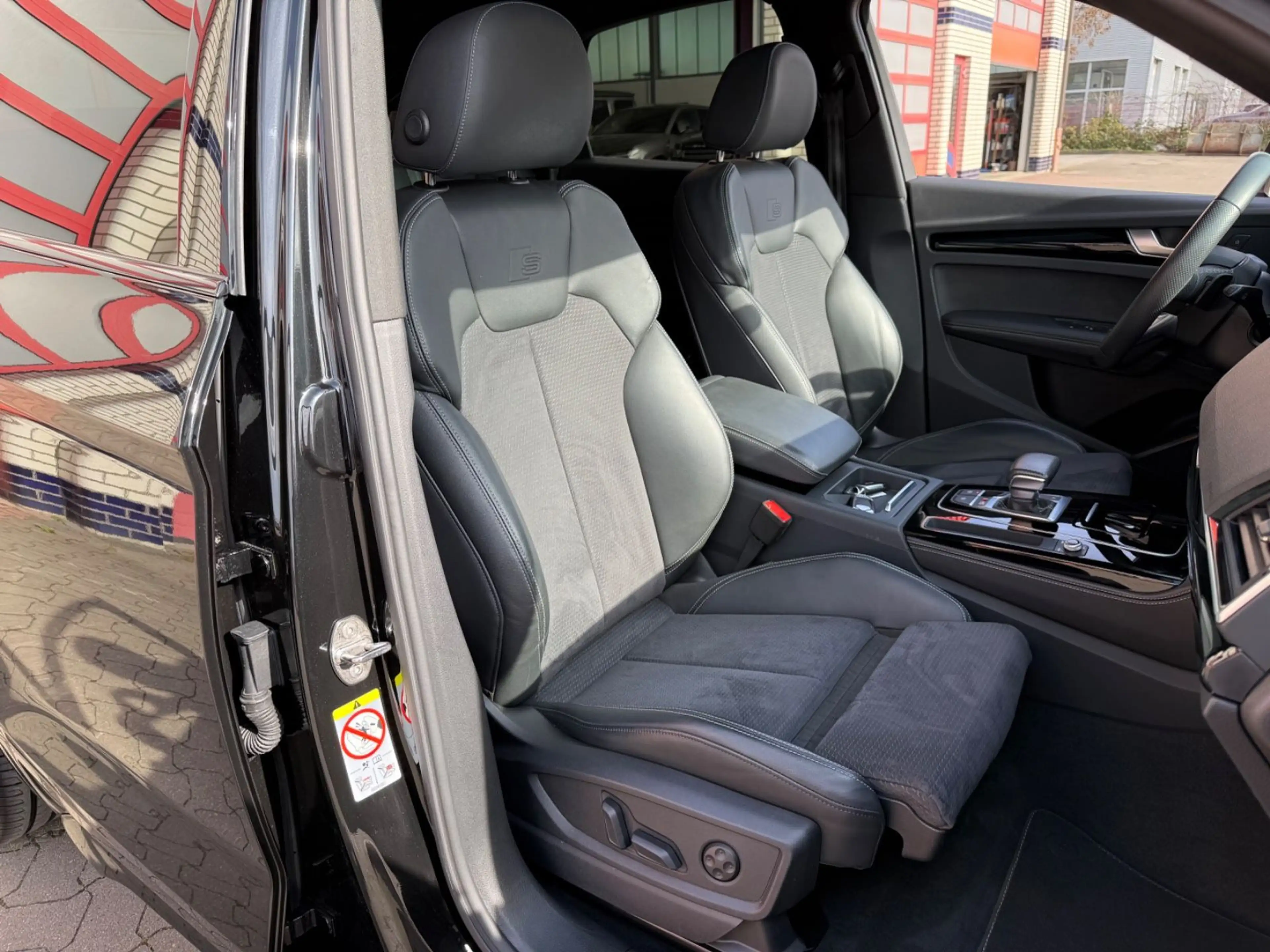 Audi SQ5 SPORTBACK 3.0 TDI, PANORAMA, BLACKLINE — photo 4