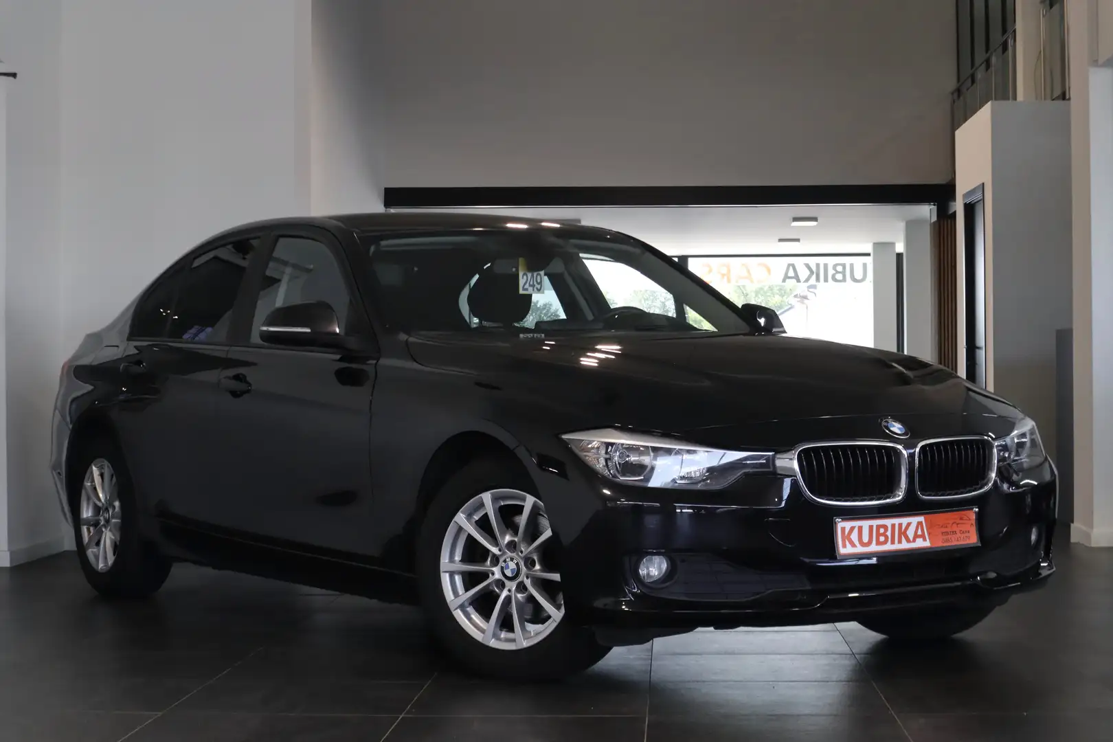 BMW 316 dA Navi CruiseC ParkDistanceControl Garantie * Fekete - 2