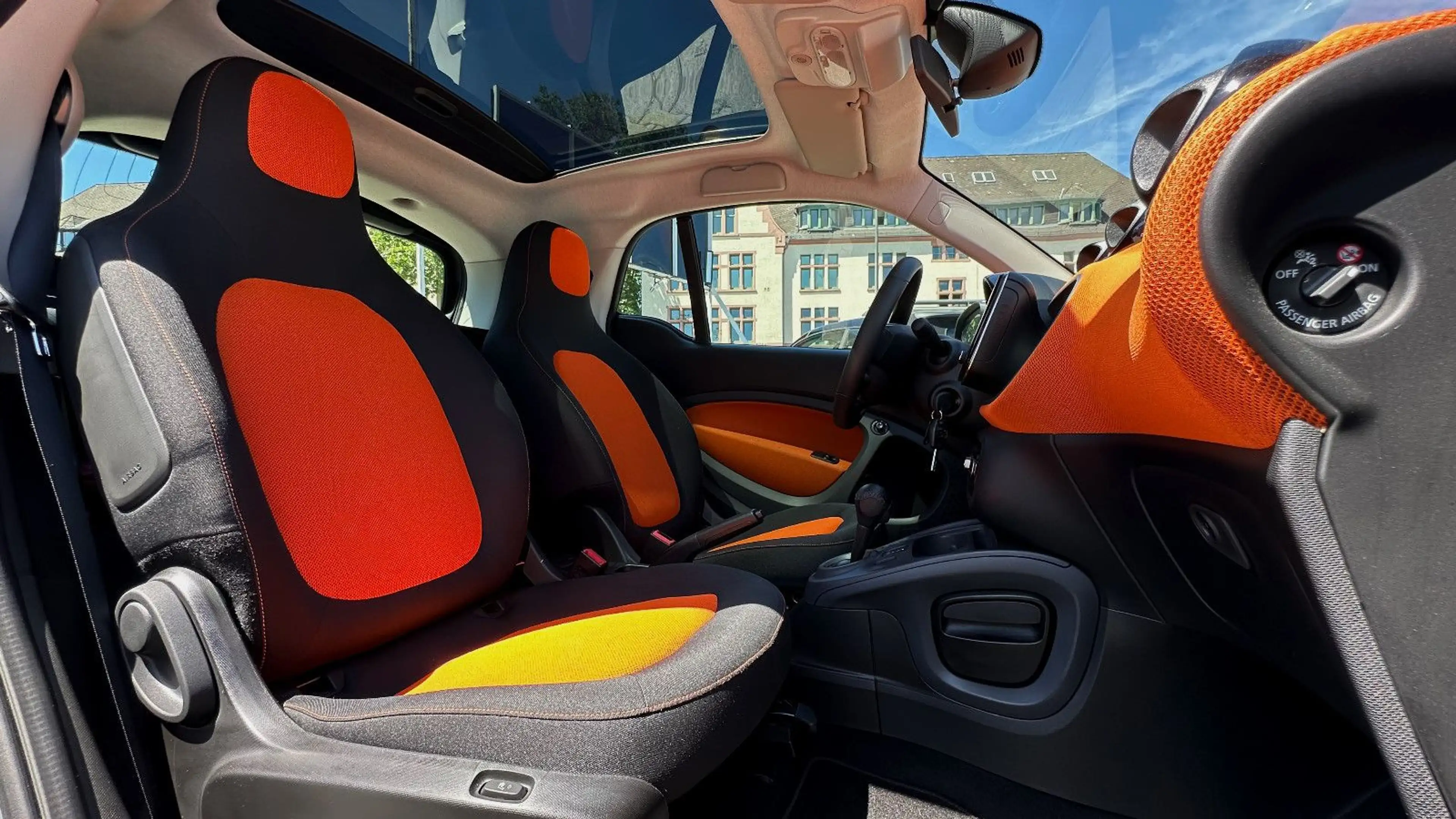 smart forTwo Coupé DCT SILVER EDITION! NUR 34 TKM! — photo 15