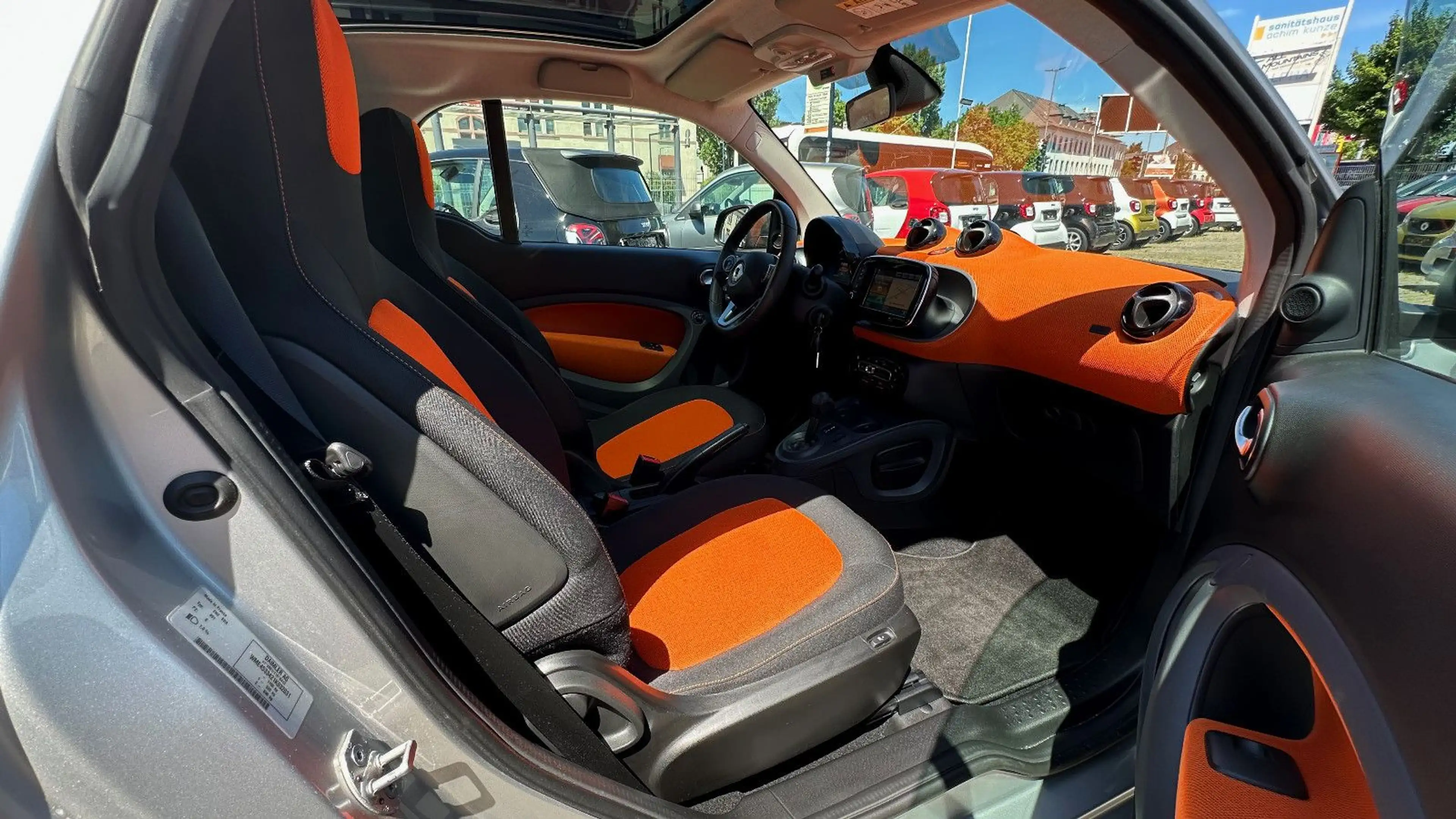 smart forTwo Coupé DCT SILVER EDITION! NUR 34 TKM! — photo 3