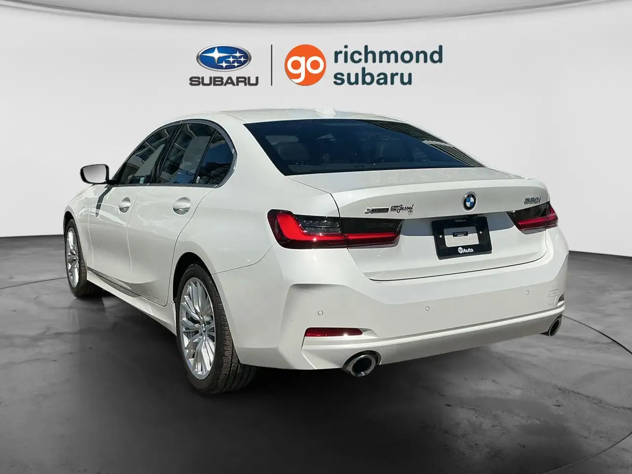 BMW 3 Series снимка BMW 3 Series