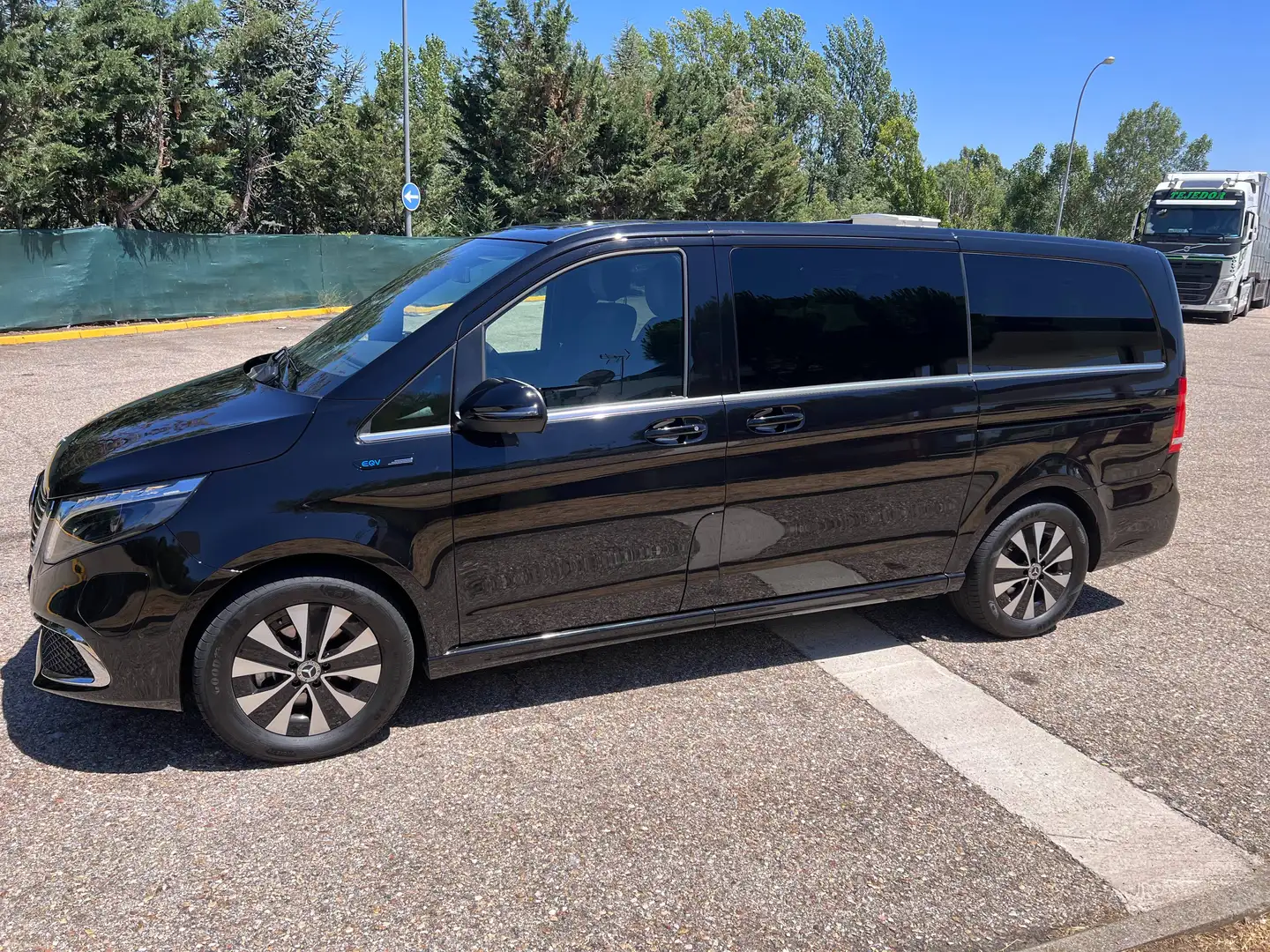 Mercedes-Benz EQV 300 EQV 300 Extralarga Negro - 2