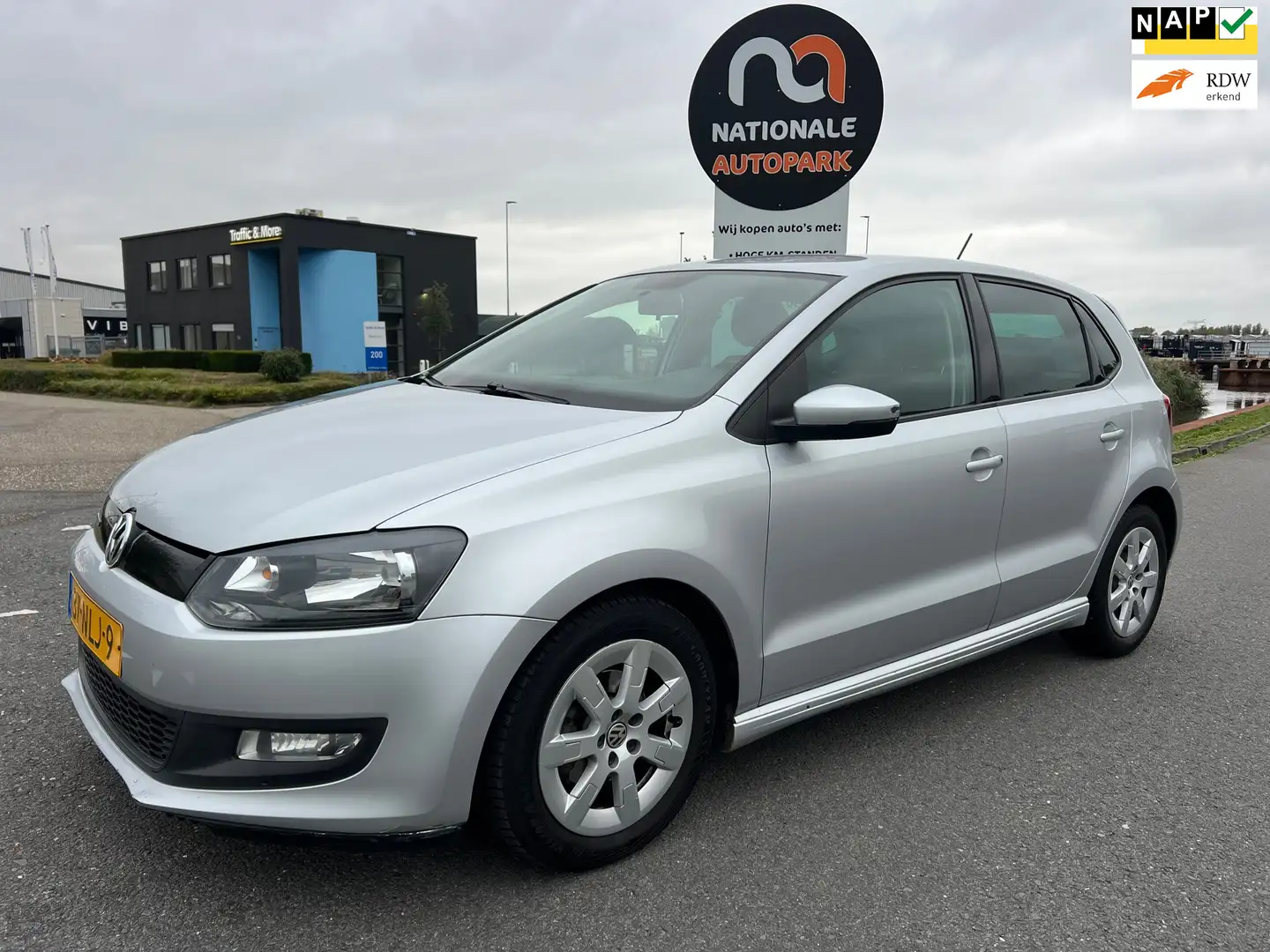 Volkswagen Polo 1.2 TDI BlueMotion Comfortline * 147.000 KM NAP Grijs - 1