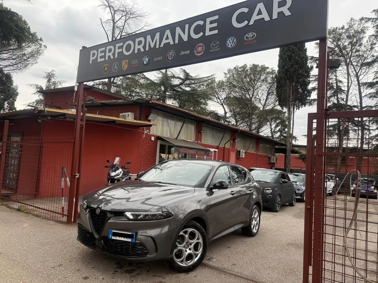 Alfa Romeo Tonale 1.5 hybrid Sprint 130cv tct7 pronta consegna Gris - 1