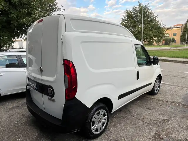 Fiat Doblo view 5