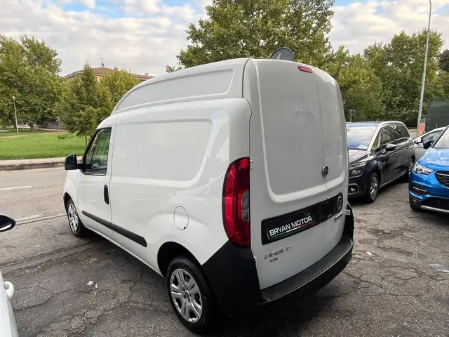 Fiat Doblo view 3