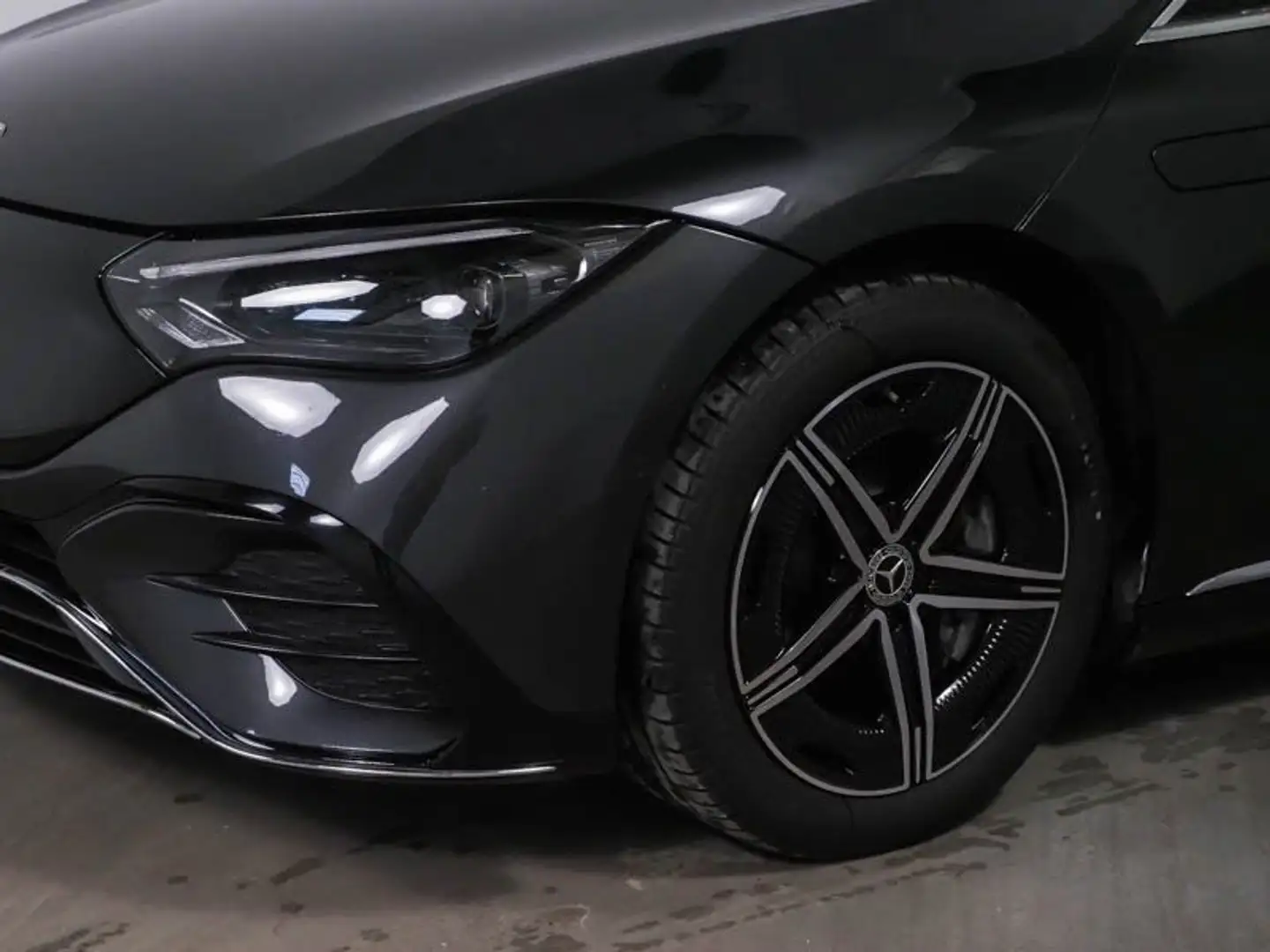 Mercedes-Benz EQE 500 4M AMG-PREM+ HYPERS AHK AIRMATIC 4,5°HAL Gris - 2