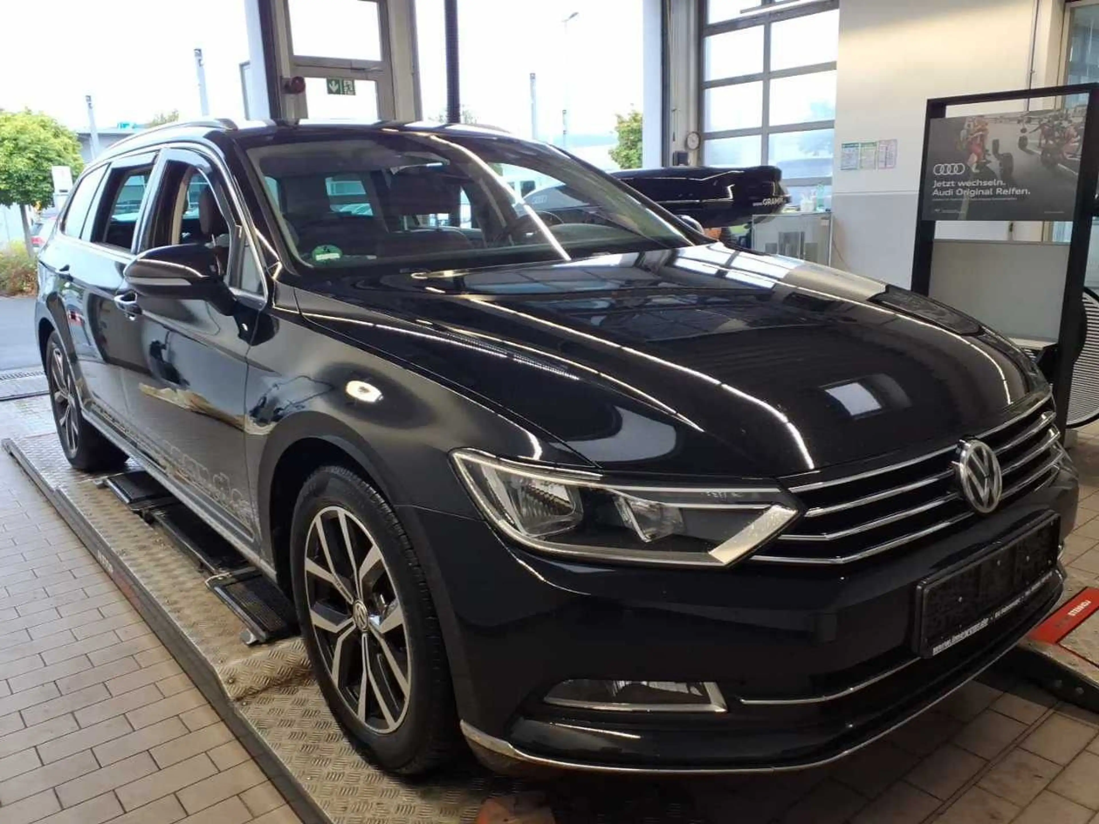 Volkswagen Passat Variant Highline 2.0TDI DSG +LED+KAMERA+A — photo 10