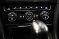 Volkswagen Golf 7 GTI Performance DSG *19 *DCC *Kam *AHK Weiß - thumbnail 25