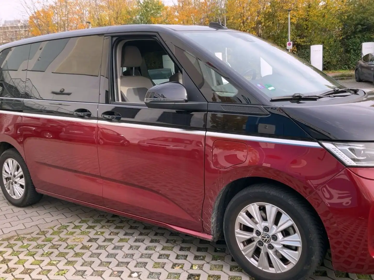 Volkswagen T7 Multivan Basis eHybrid - 2